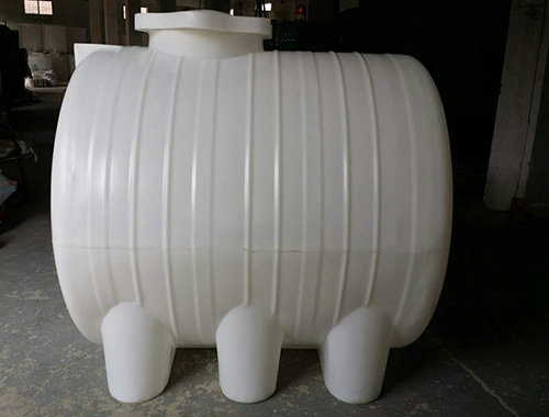 卧式塑料水塔