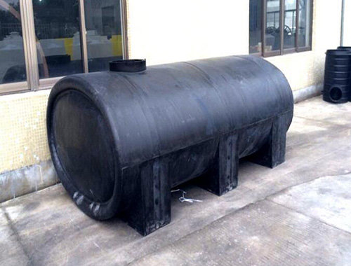 塑胶卧式水塔